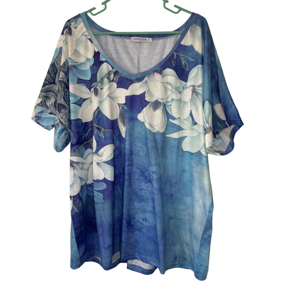 3/$20 MISSLOOK Blue Floral Short Sleeve Tee